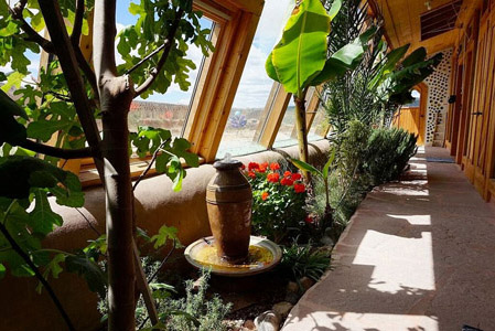 lemuria-earthship-greenhouse