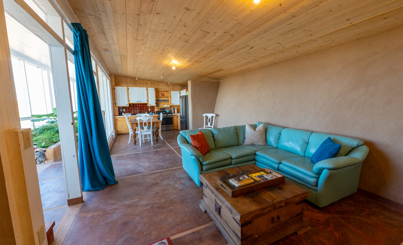 Photo inspiration: Curated Ecological Earthships For Sale Gallery View 24